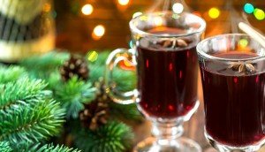 Hire professional bartender for a birthday party, a wedding or a gallery event in London
